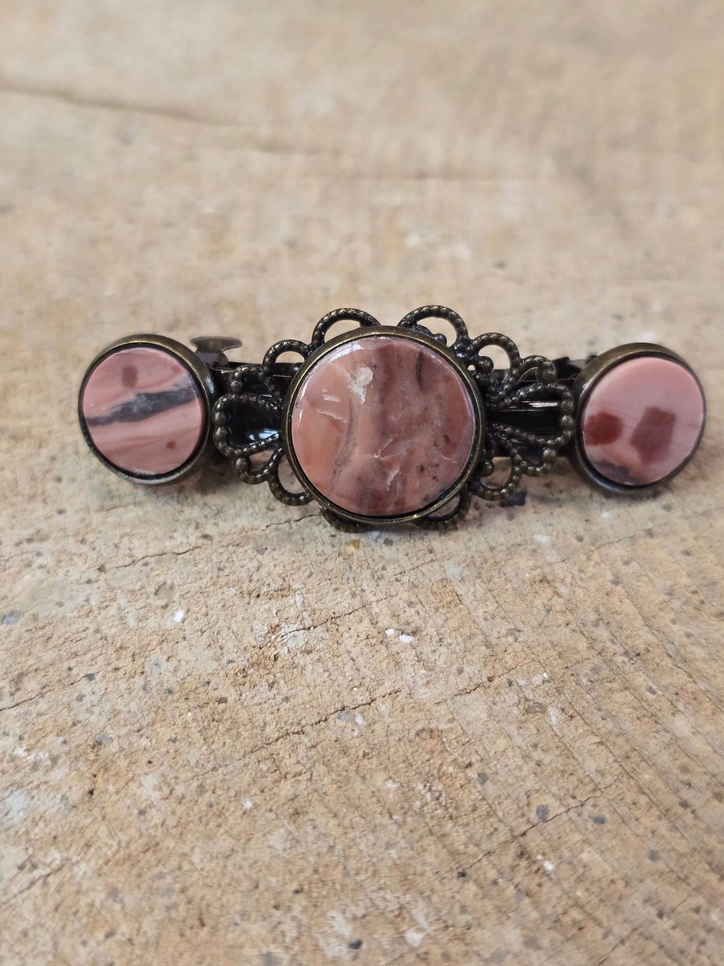 Kona Dolomite 3 Stone Barrette 003