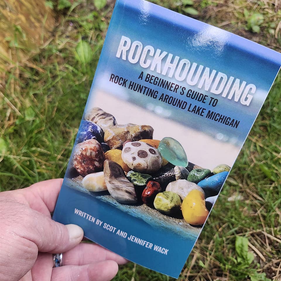 Rockhounding A Beginners Guide To Rock Hunting Around Lake Michigan