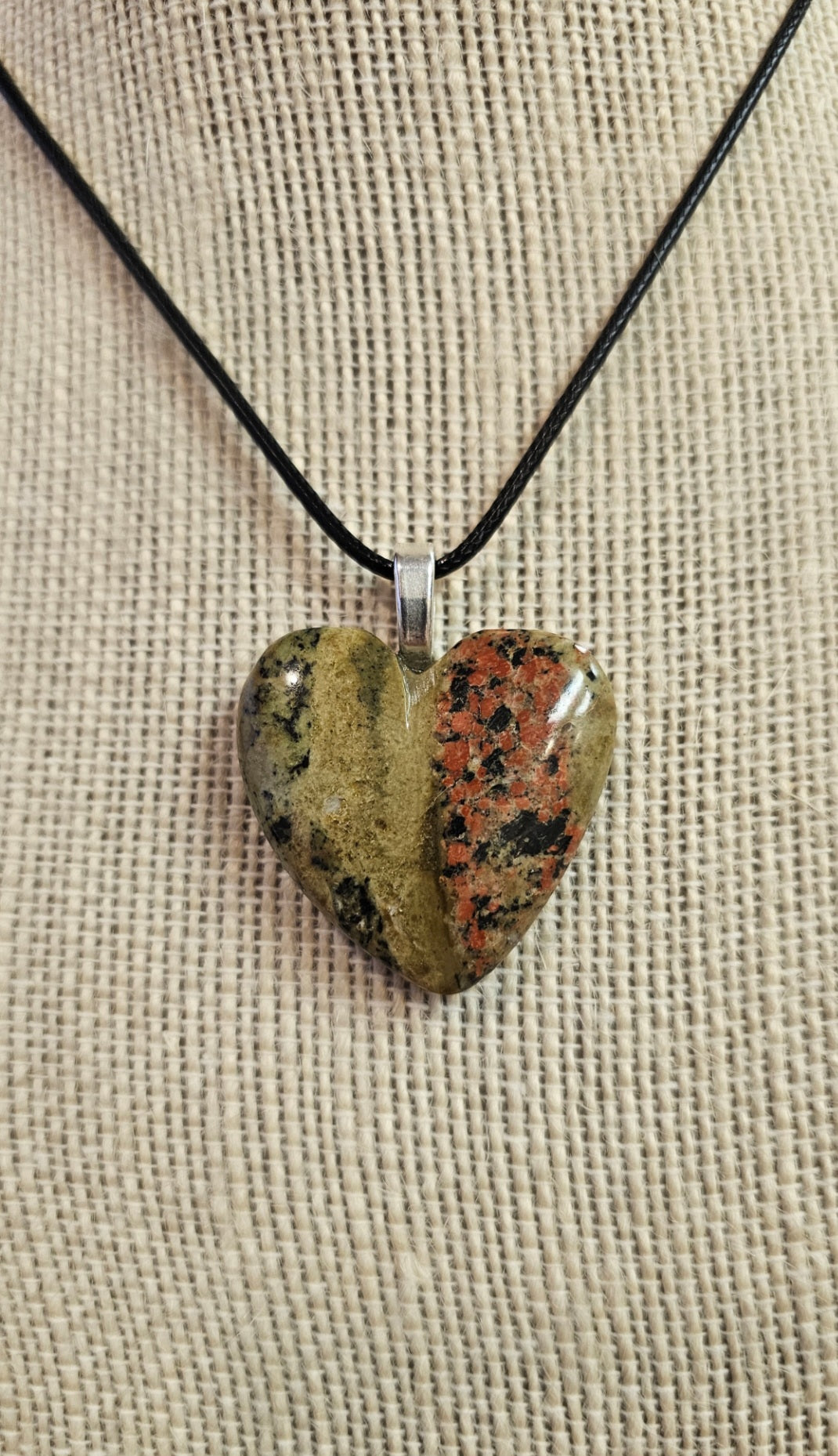 Unakie Heart Pendant_1