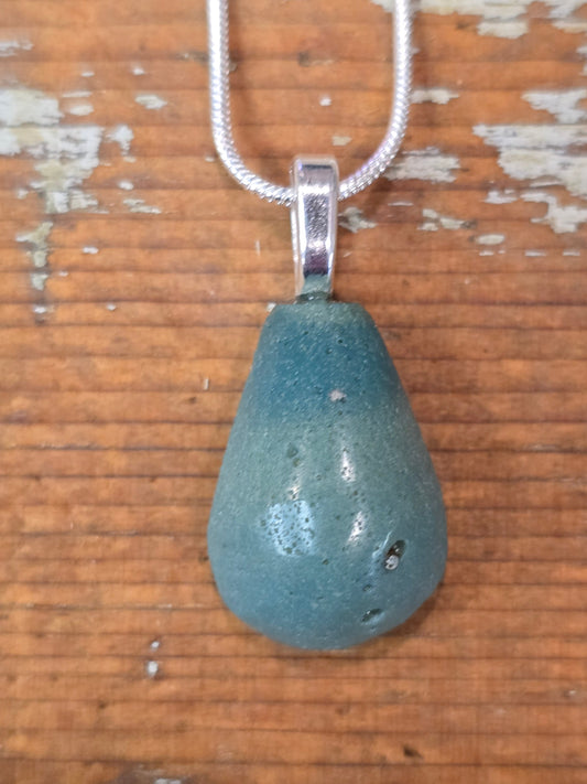 Leland Blue Pendant lb5