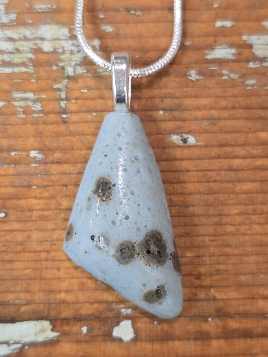 Leland Blue Pendant lb11