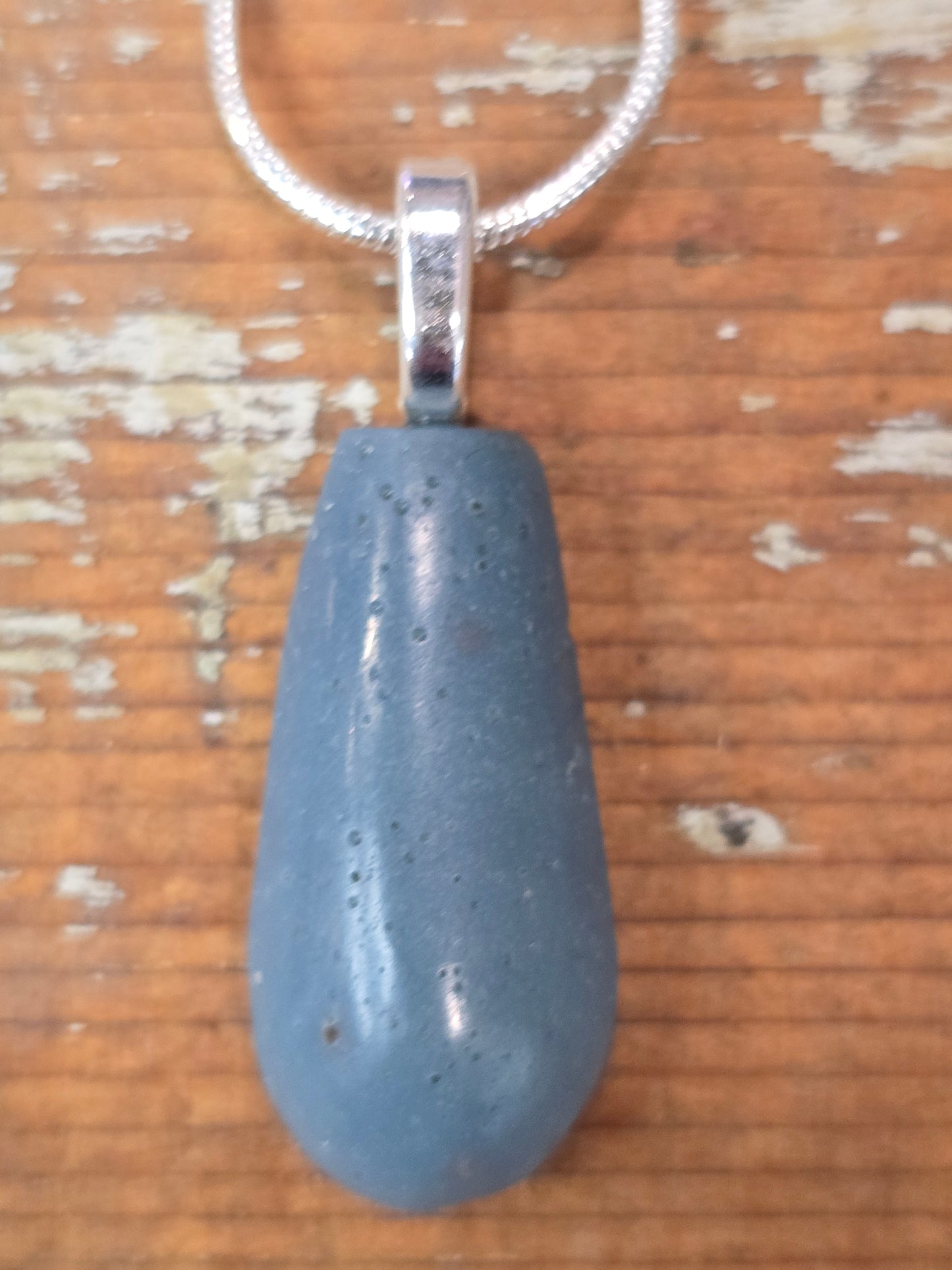 Leland Blue Pendant lb12