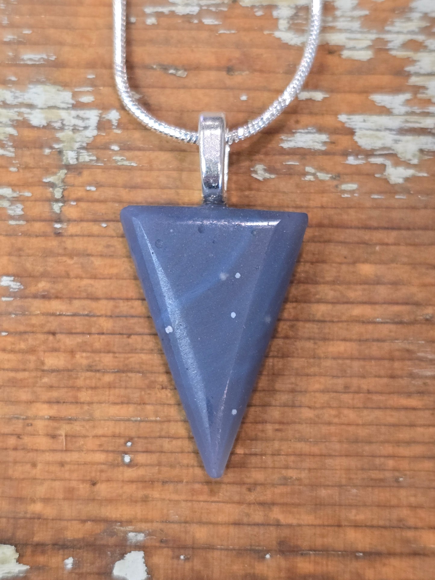 Leland Blue Pendant lb14