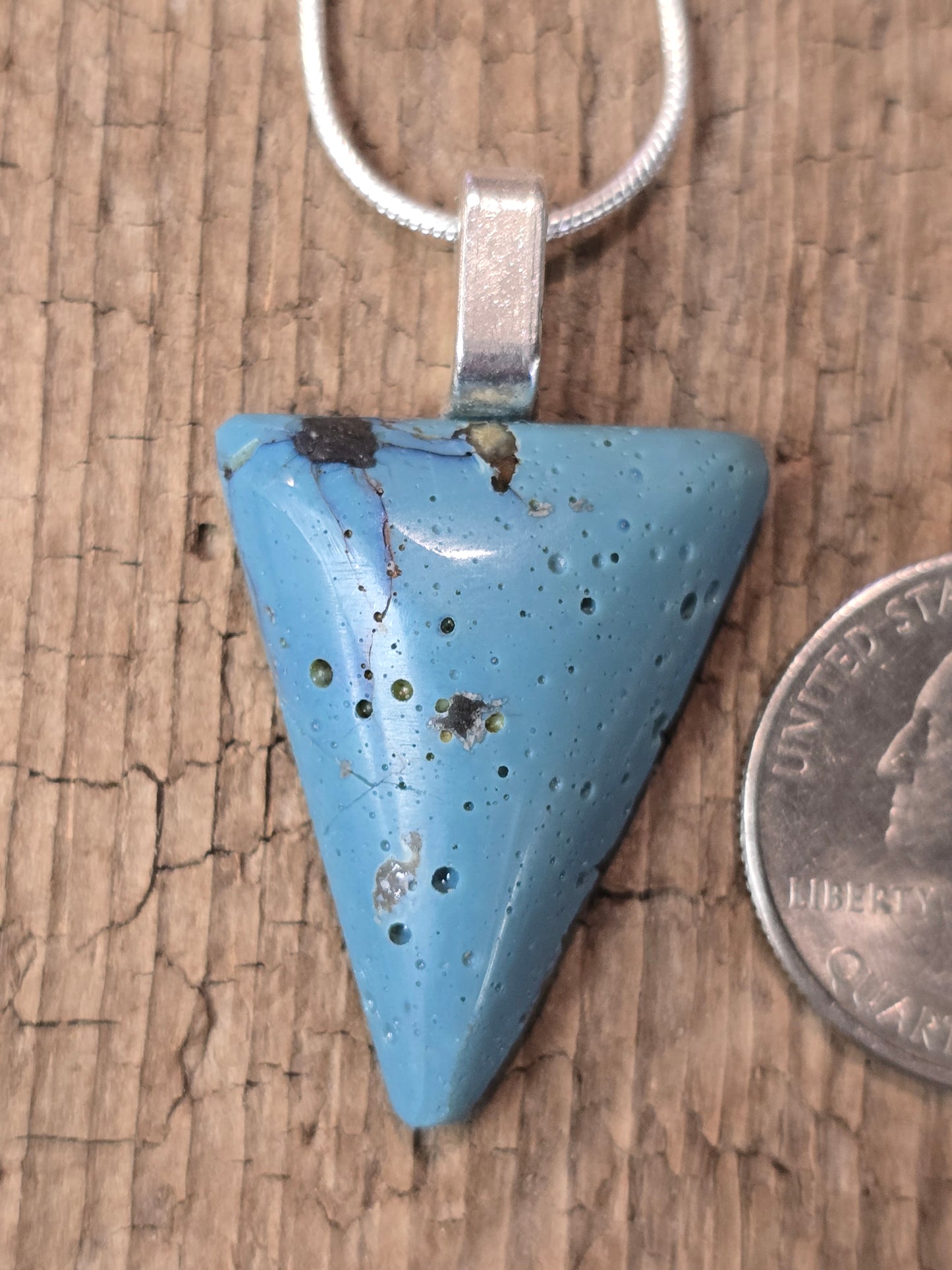 Leland Blue Pendant lb23