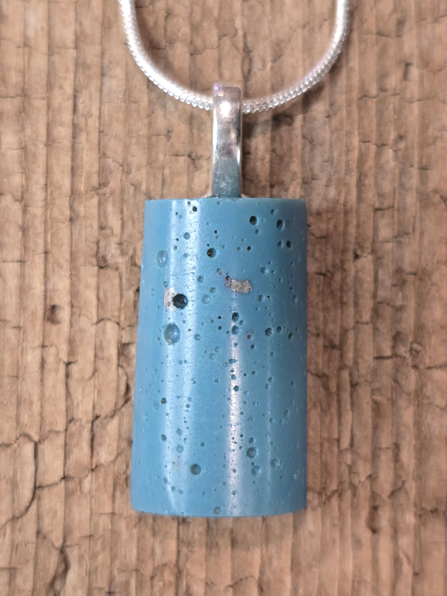 Leland Blue Pendant lb26