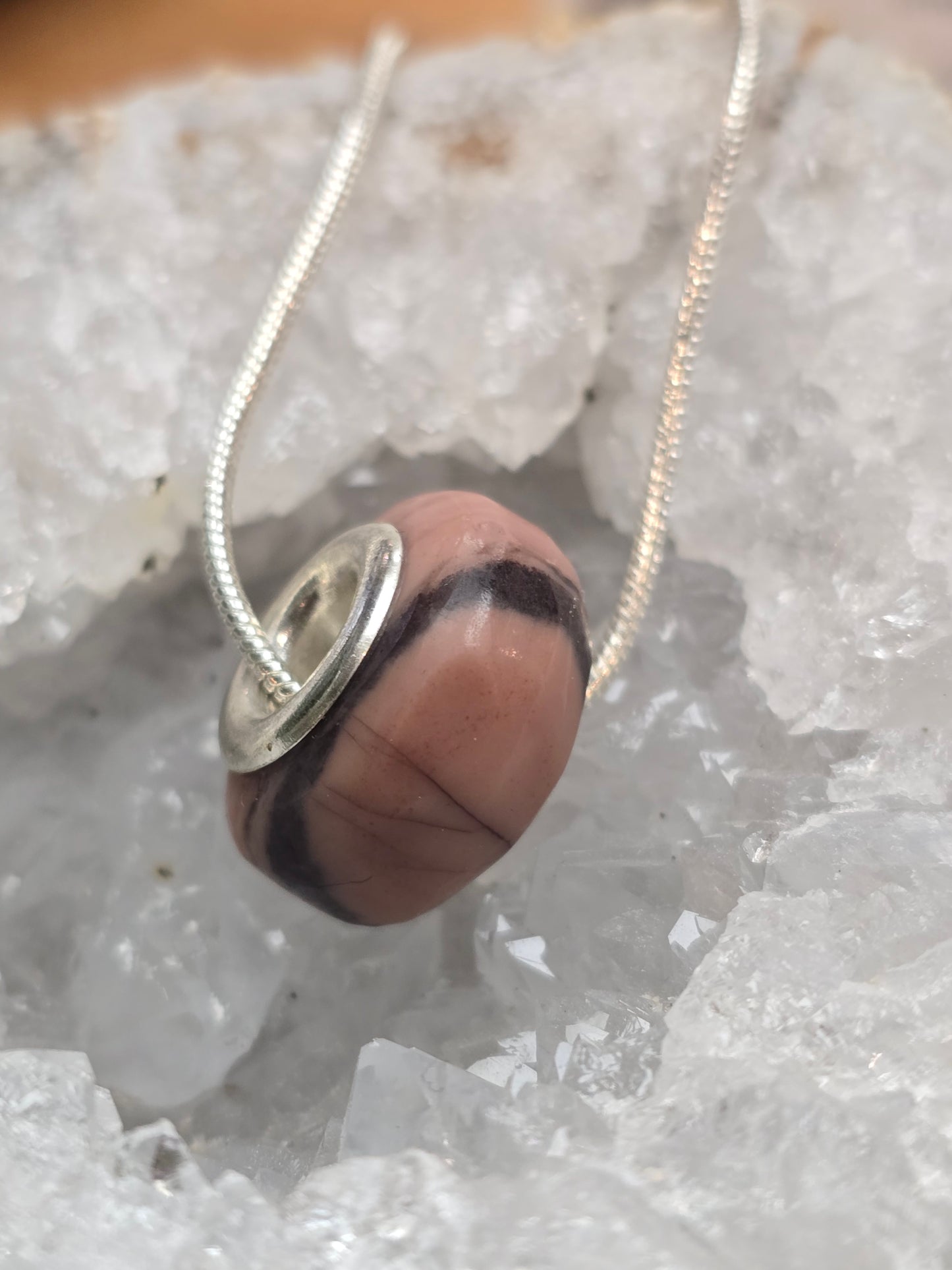 Kona Dolomite Bead Pendant k18