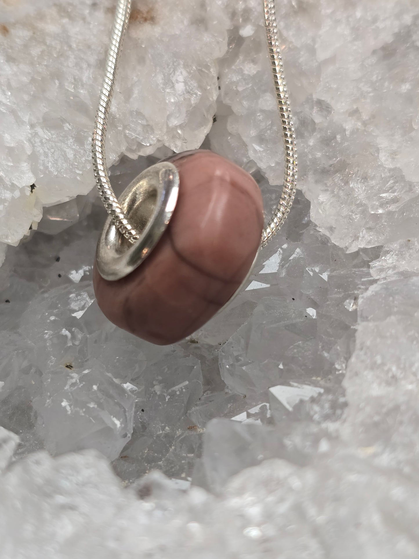 Kona Dolomite Bead Pendant k18