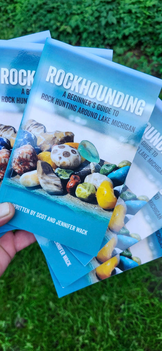 Rockhounding : A Beginner's Guide to Rock Hunting around Lake Michigan