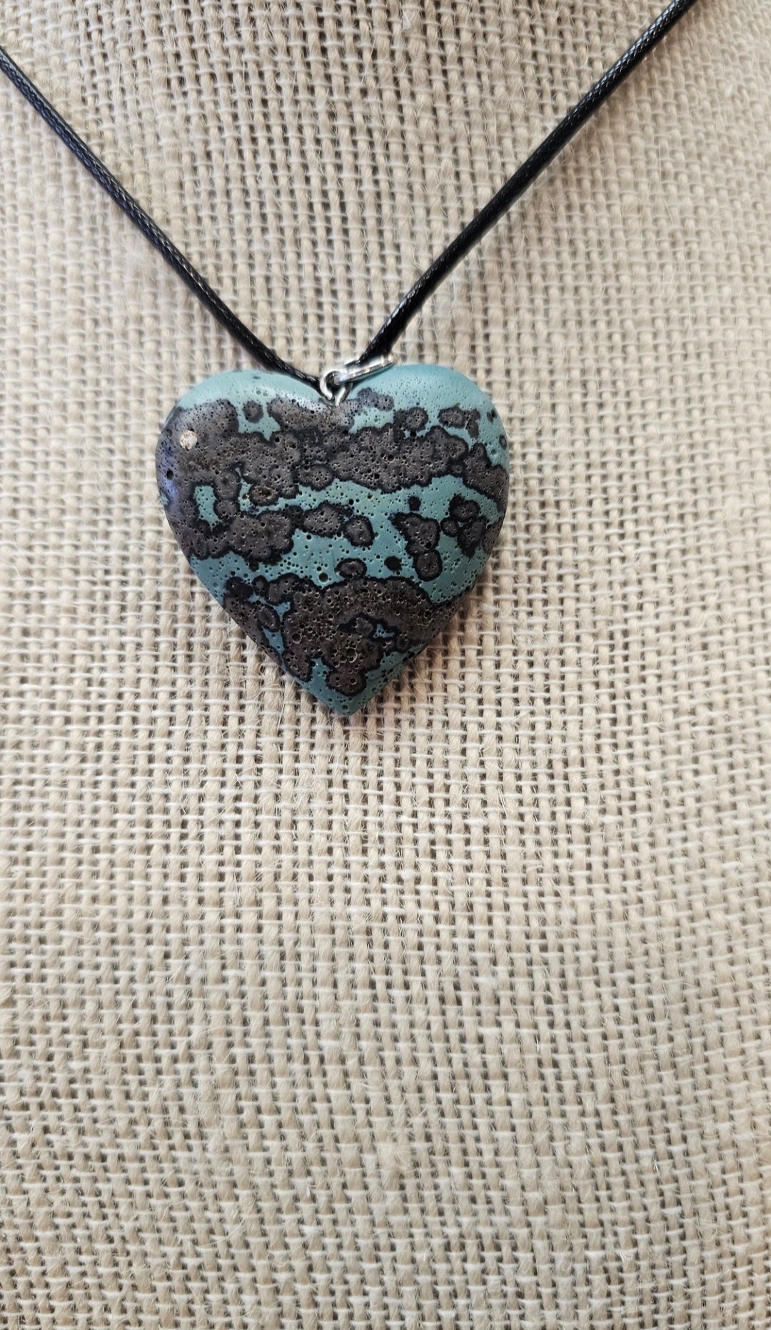 Leland Blue Heart Pendant_002