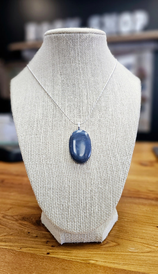 Leland Blue Oval On Snake Chain