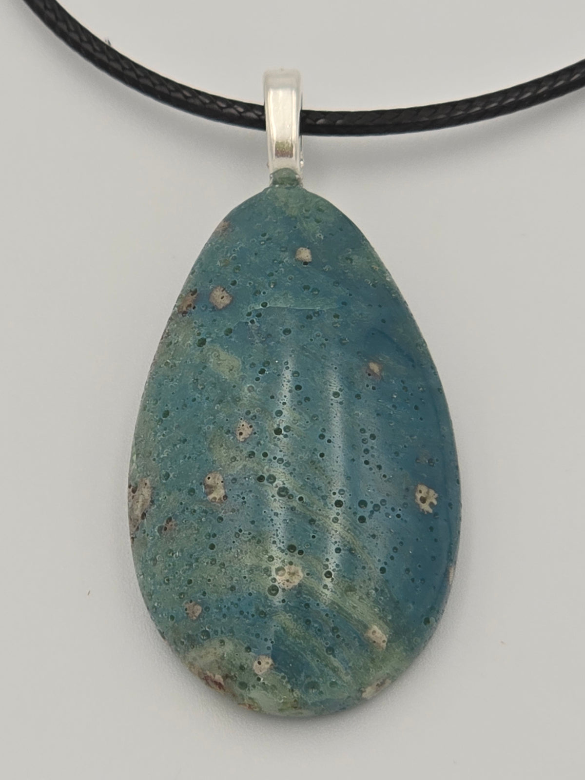 Leland Blue Pendant #07