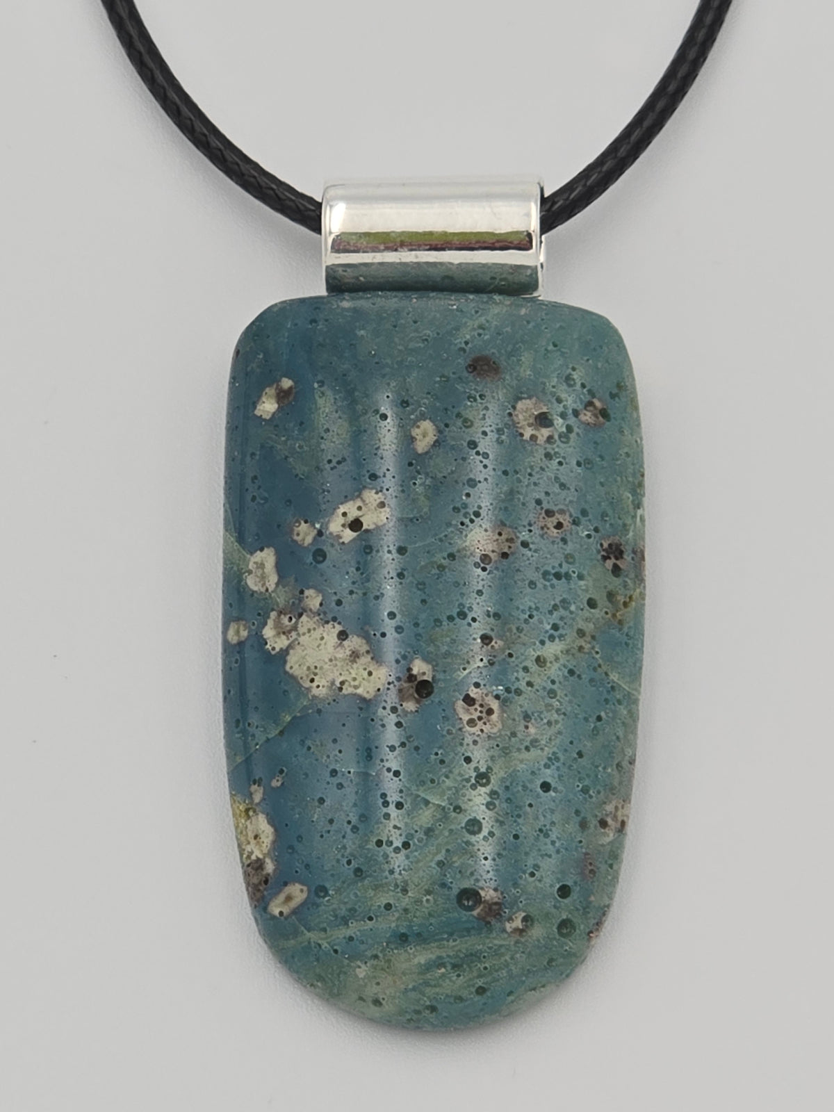 Leland Blue Pendant #08