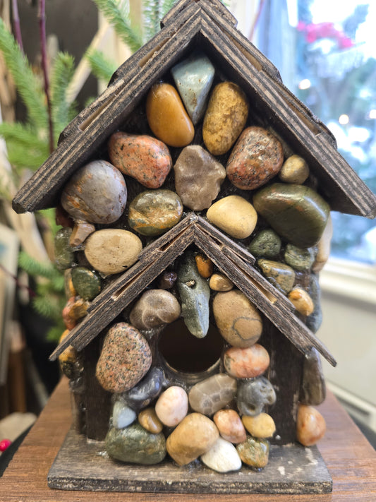 Beach Stone Birdhouse #bcbw32