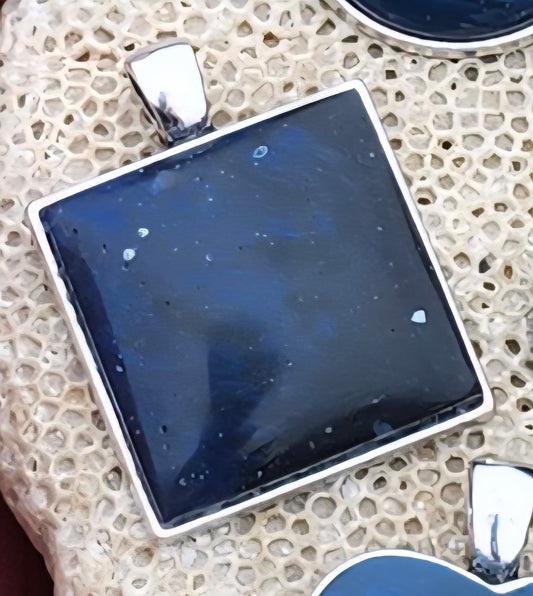 Leland blue square